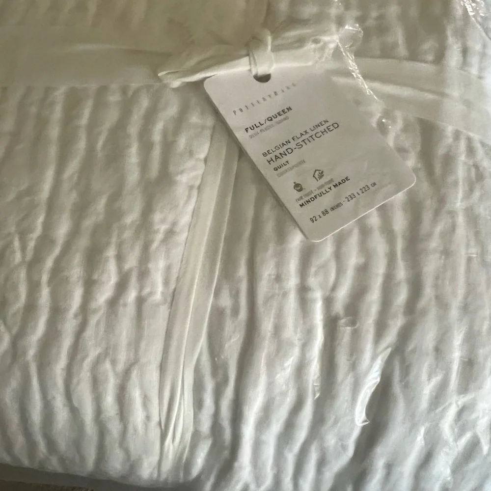 NWT full/queen pottery barn white bed spread (see dimensions)FREE SHIPPING